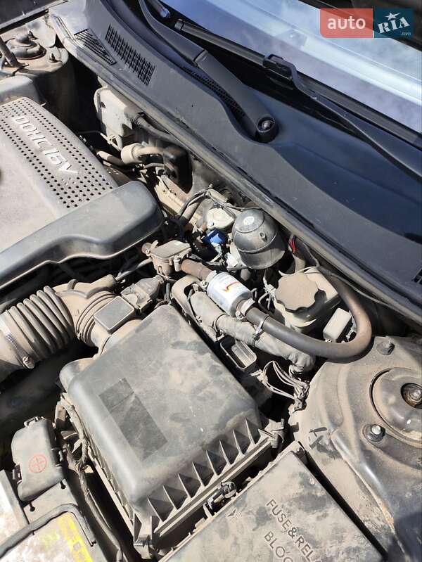 Седан Kia Magentis 2008 в Львові