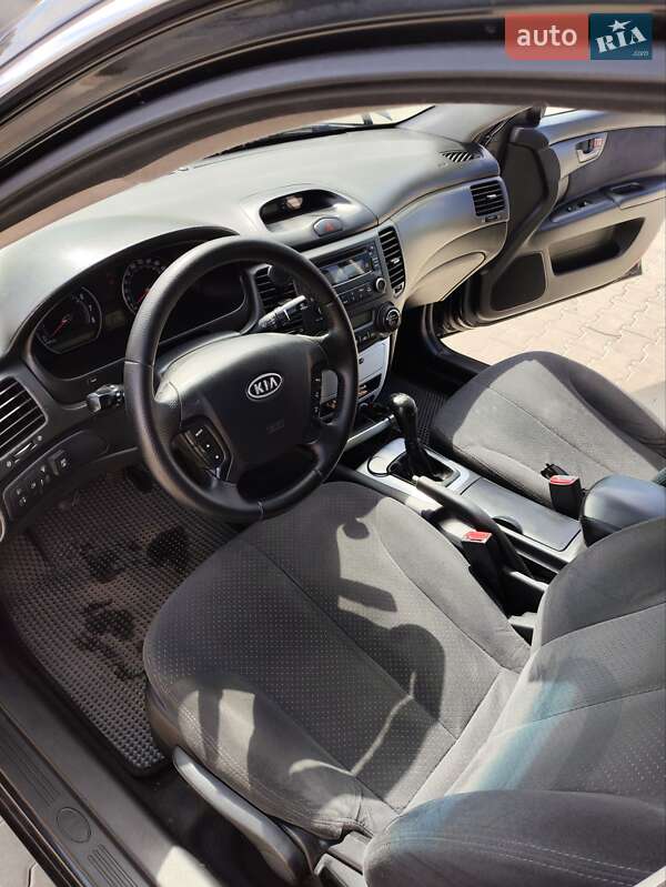 Седан Kia Magentis 2008 в Львові