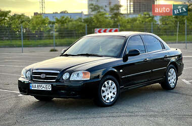 Седан Kia Magentis 2004 в Києві