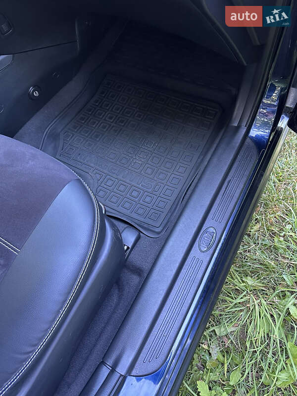 Седан Kia Magentis 2008 в Полтаве