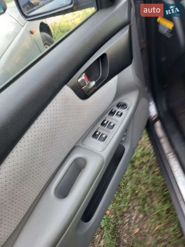 Седан Kia Magentis 2006 в Кременчуге