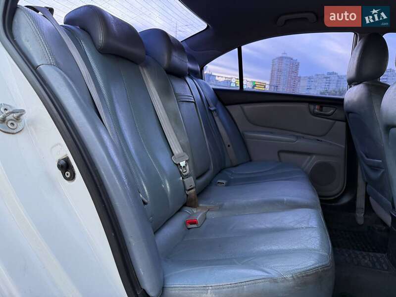 Седан Kia Magentis 2008 в Києві