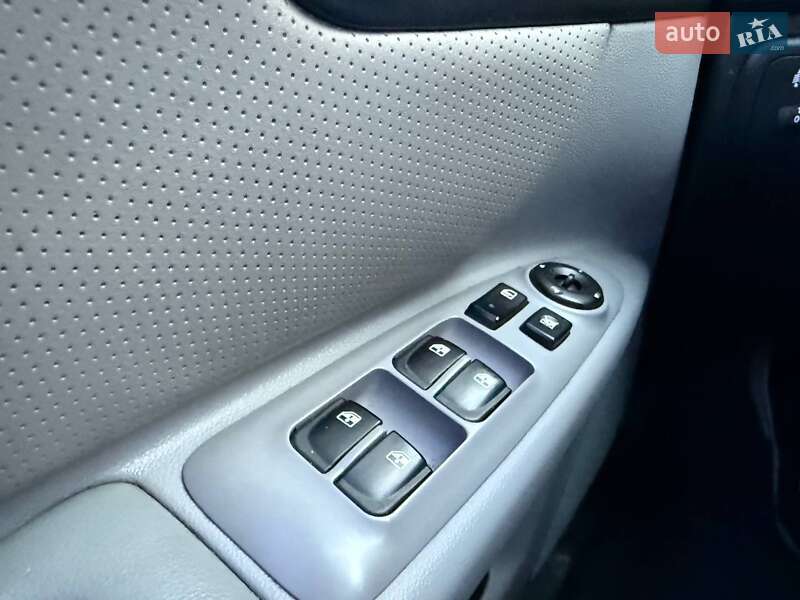 Седан Kia Magentis 2008 в Києві