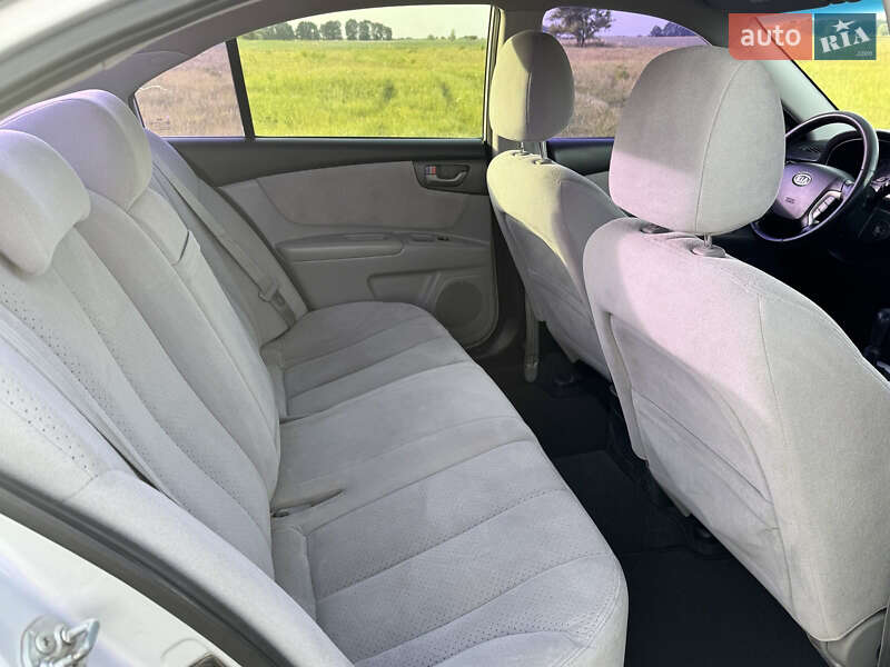 Седан Kia Magentis 2008 в Києві