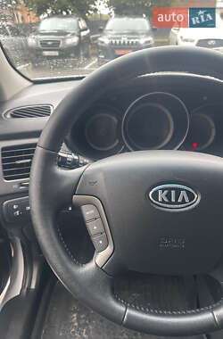Седан Kia Magentis 2009 в 