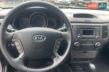 Седан Kia Magentis 2009 в 