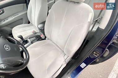 Седан Kia Magentis 2006 в  фото 11 Седан Kia Magentis 2006 в