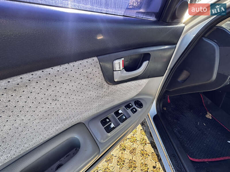 Седан Kia Magentis 2008 в Києві фото 8 Седан Kia Magentis 2008 в Києві