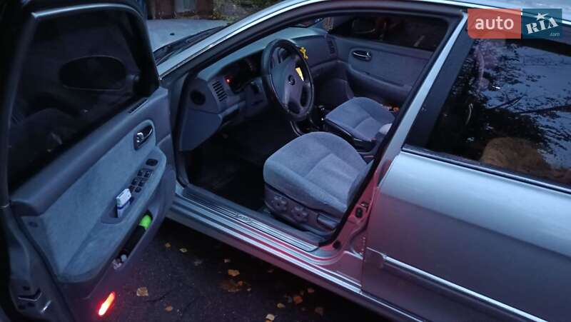 Седан Kia Magentis 2006 в Киеве