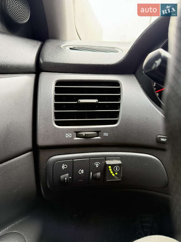 Седан Kia Magentis 2008 в Виннице