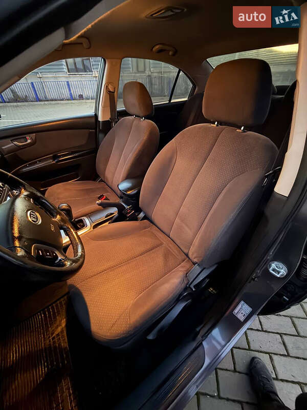 Седан Kia Magentis 2007 в Тернополе