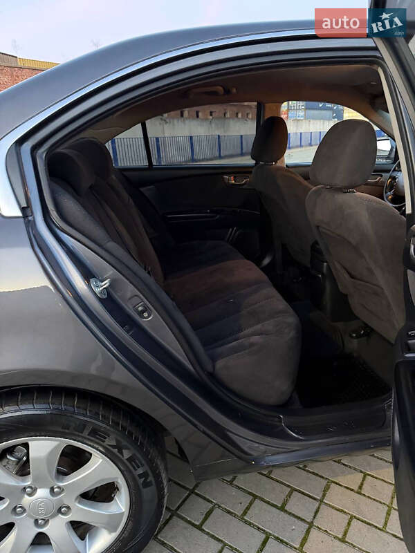 Седан Kia Magentis 2007 в Тернополе