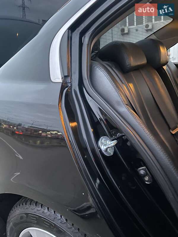 Седан Kia Magentis 2008 в Киеве