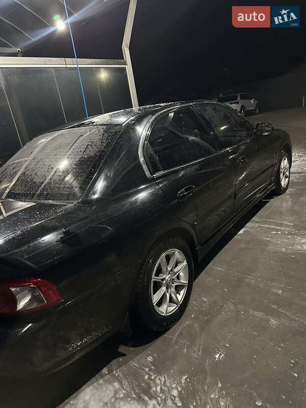 Седан Kia Magentis 2004 в Летичіві