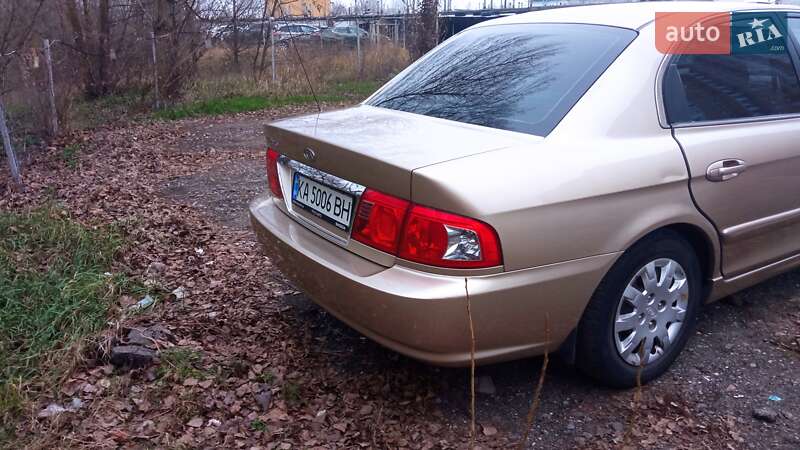 Седан Kia Magentis 2004 в Києві