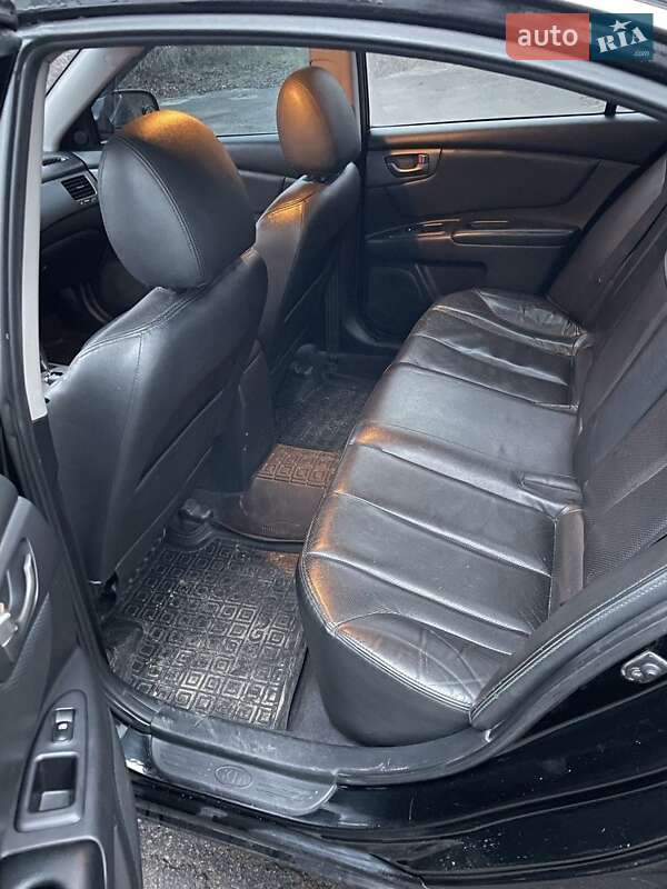 Седан Kia Magentis 2008 в Горішніх Плавнях