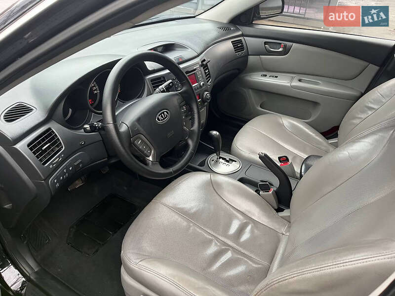 Седан Kia Magentis 2008 в Івано-Франківську