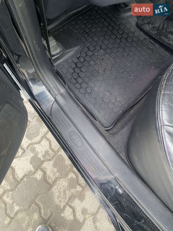 Седан Kia Magentis 2007 в Львові