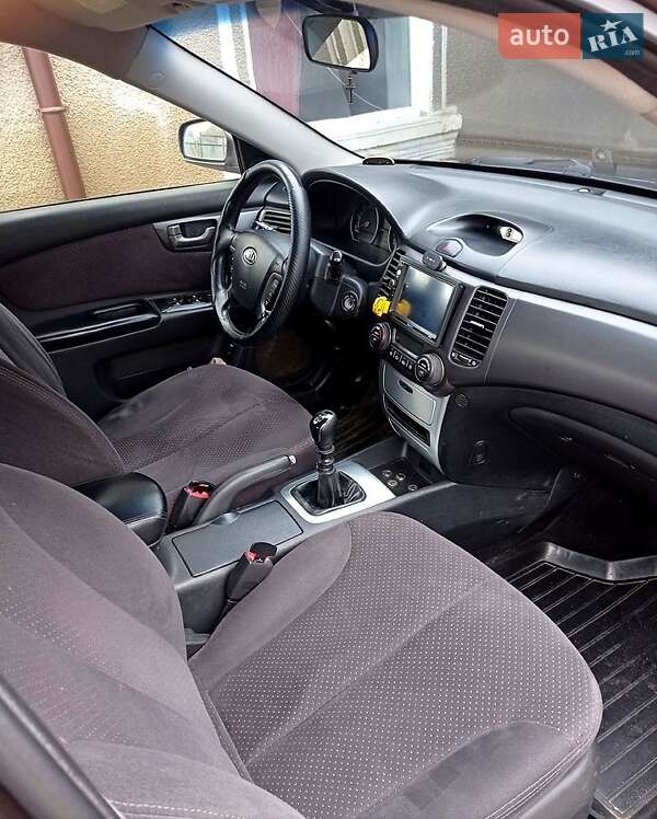Седан Kia Magentis 2006 в Белгороде-Днестровском фото 7 Седан Kia Magentis 2006 в Белгороде-Днестровском