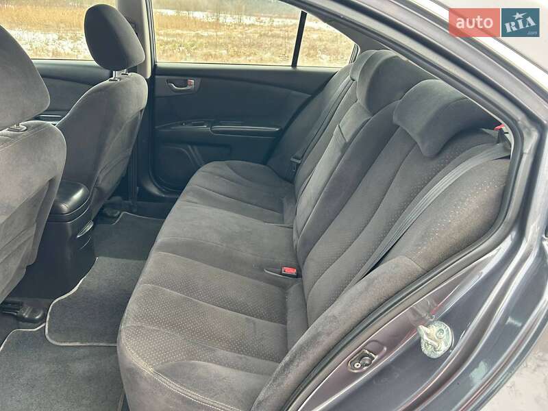 Седан Kia Magentis 2008 в Богодухове