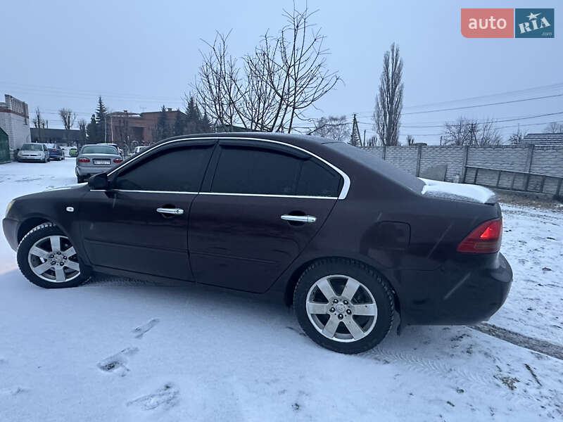 Седан Kia Magentis 2008 в Глобиному