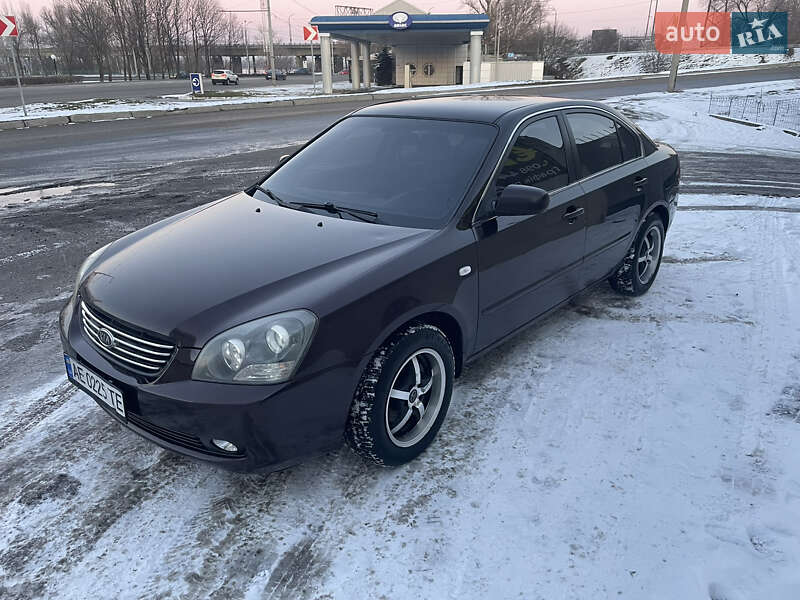 Седан Kia Magentis 2006 в Днепре