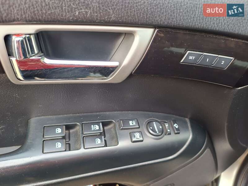 Внедорожник / Кроссовер Kia Mohave 2011 в Харькове