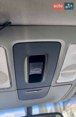 Внедорожник / Кроссовер Kia Mohave 2012 в 