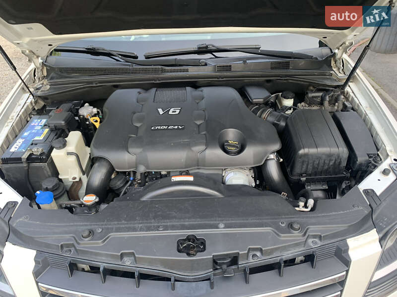 Позашляховик / Кросовер Kia Mohave 2011 в Немирові