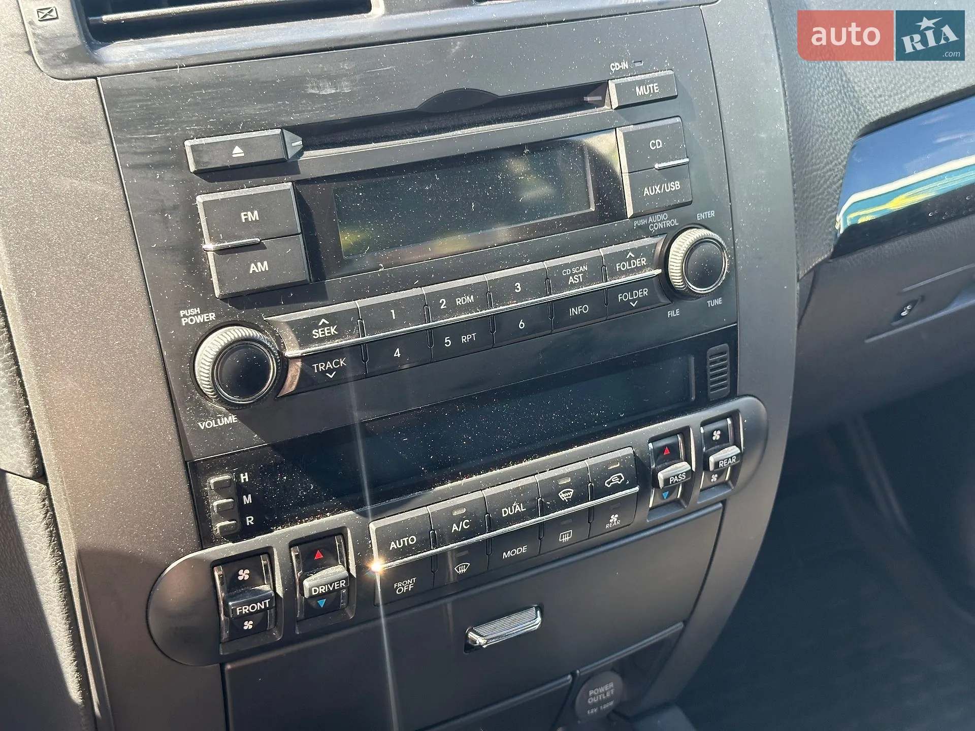 2010 Kia Mohave (Borrego) - мініатюра 19