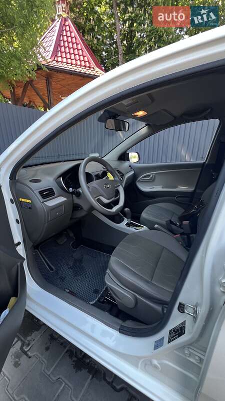 Хетчбек Kia Morning 2016 в Одесі