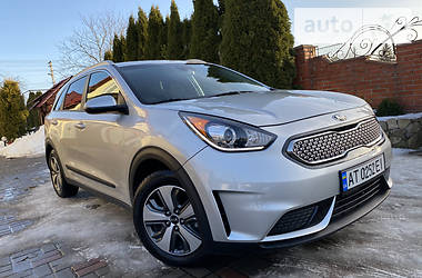 Позашляховик / Кросовер Kia Niro 2017 в Дрогобичі