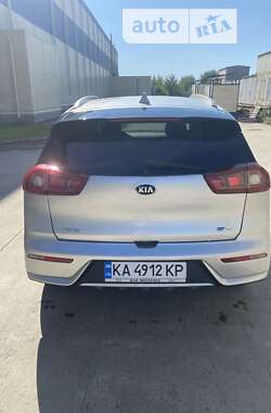 Позашляховик / Кросовер Kia Niro 2017 в Києві