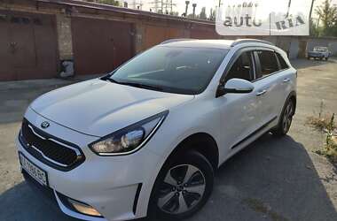 Внедорожник / Кроссовер Kia Niro 2016 в Киеве