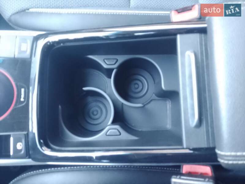 Внедорожник / Кроссовер Kia Niro 2020 в Киеве