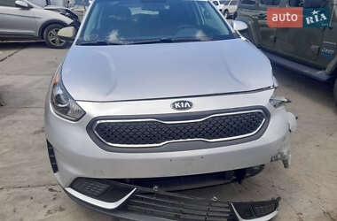 Внедорожник / Кроссовер Kia Niro 2017 в 