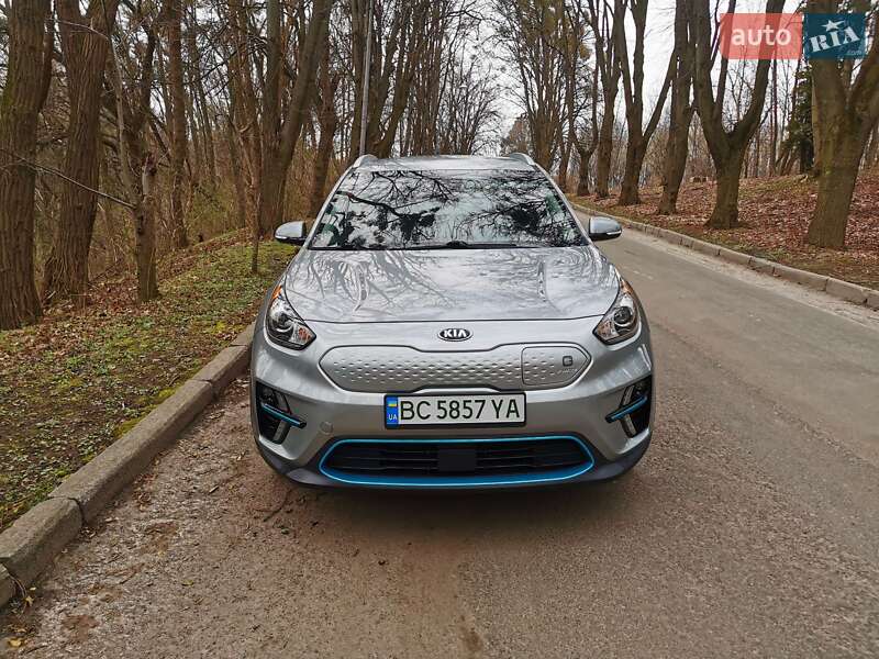 Позашляховик / Кросовер Kia Niro 2019 в Львові фото 22 Позашляховик / Кросовер Kia Niro 2019 в Львові