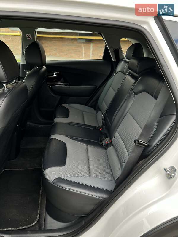 Позашляховик / Кросовер Kia Niro 2019 в Житомирі