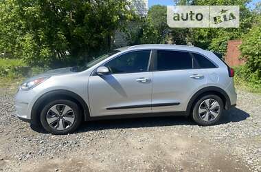 Внедорожник / Кроссовер Kia Niro 2018 в Киеве