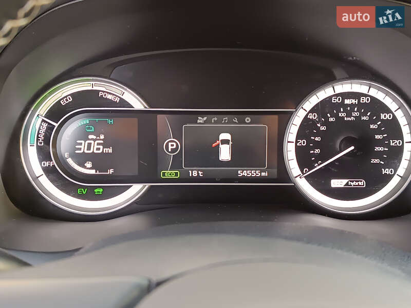 Внедорожник / Кроссовер Kia Niro 2017 в Николаеве