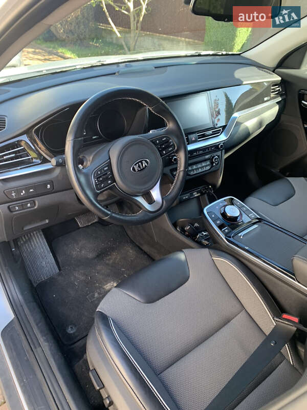 Внедорожник / Кроссовер Kia Niro 2020 в Ивано-Франковске