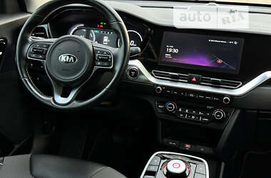Внедорожник / Кроссовер Kia Niro 2021 в 