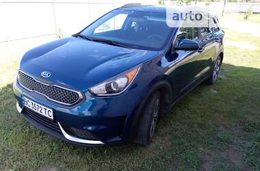 Внедорожник / Кроссовер Kia Niro 2017 в Буске