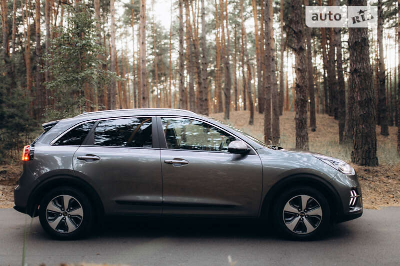 Внедорожник / Кроссовер Kia Niro 2016 в Переяславе