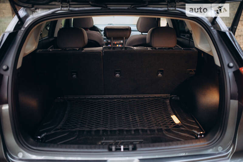 Внедорожник / Кроссовер Kia Niro 2016 в Переяславе