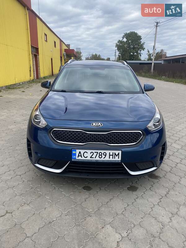 Внедорожник / Кроссовер Kia Niro 2017 в Ковеле