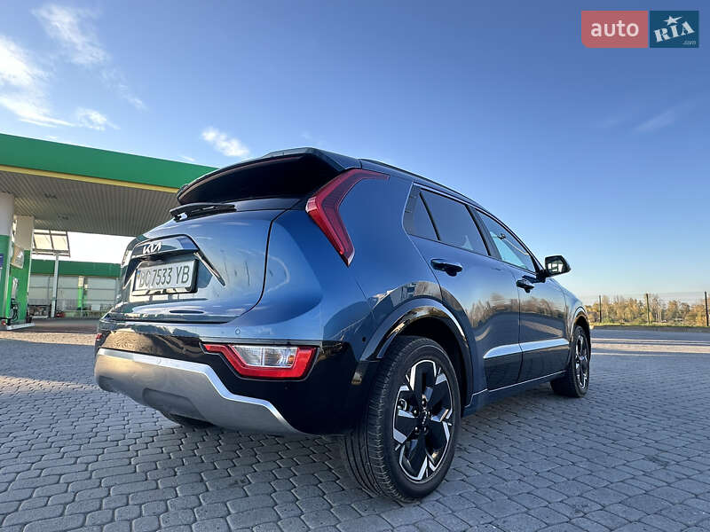 Внедорожник / Кроссовер Kia Niro 2023 в Новояворовске