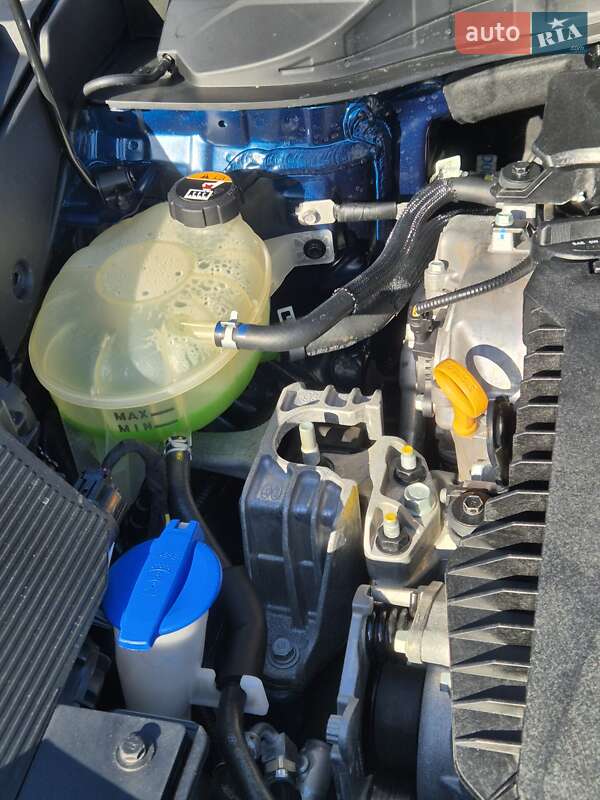 Позашляховик / Кросовер Kia Niro 2020 в Дніпрі