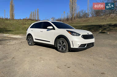 Внедорожник / Кроссовер Kia Niro 2017 в 