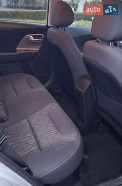 Внедорожник / Кроссовер Kia Niro 2017 в 